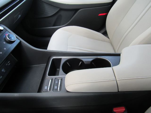Used 2025 Hyundai Sonata SEL image 39