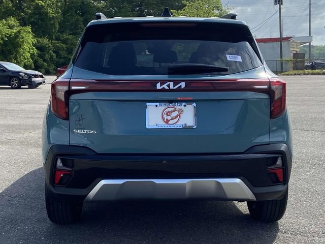 New 2026 Kia Seltos EX FWD image 3
