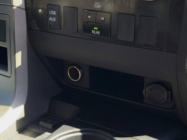 Used 2010 Toyota Sequoia SR5 AWD/4WD image 31
