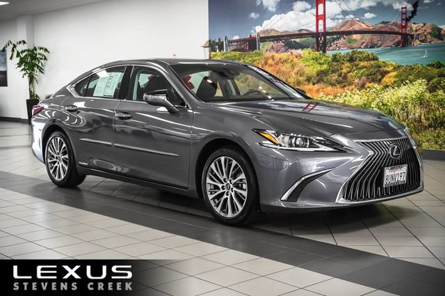 Used 2021 Lexus ES 300h w/ Premium Package