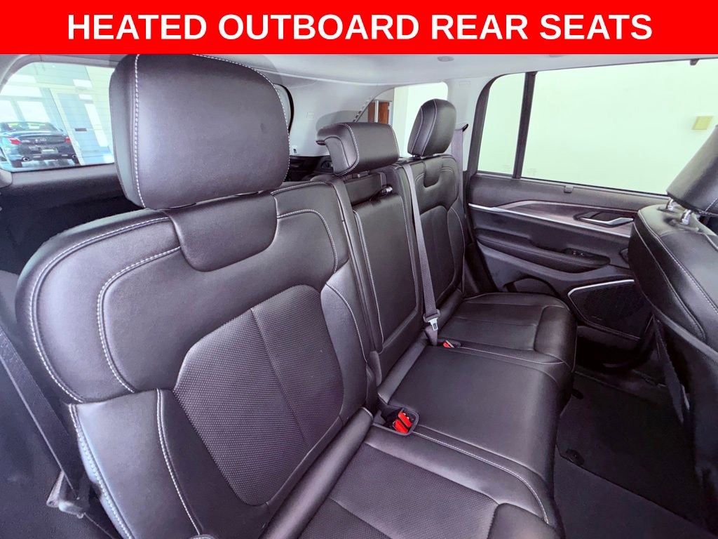 Used 2022 Jeep Grand Cherokee Limited 4xe w/ Luxury Tech Group II AWD/4WD image 16