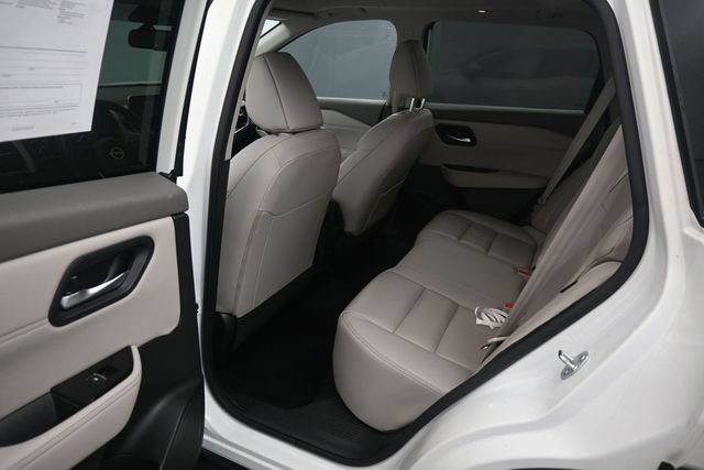 Used 2023 Nissan Rogue SL FWD image 15