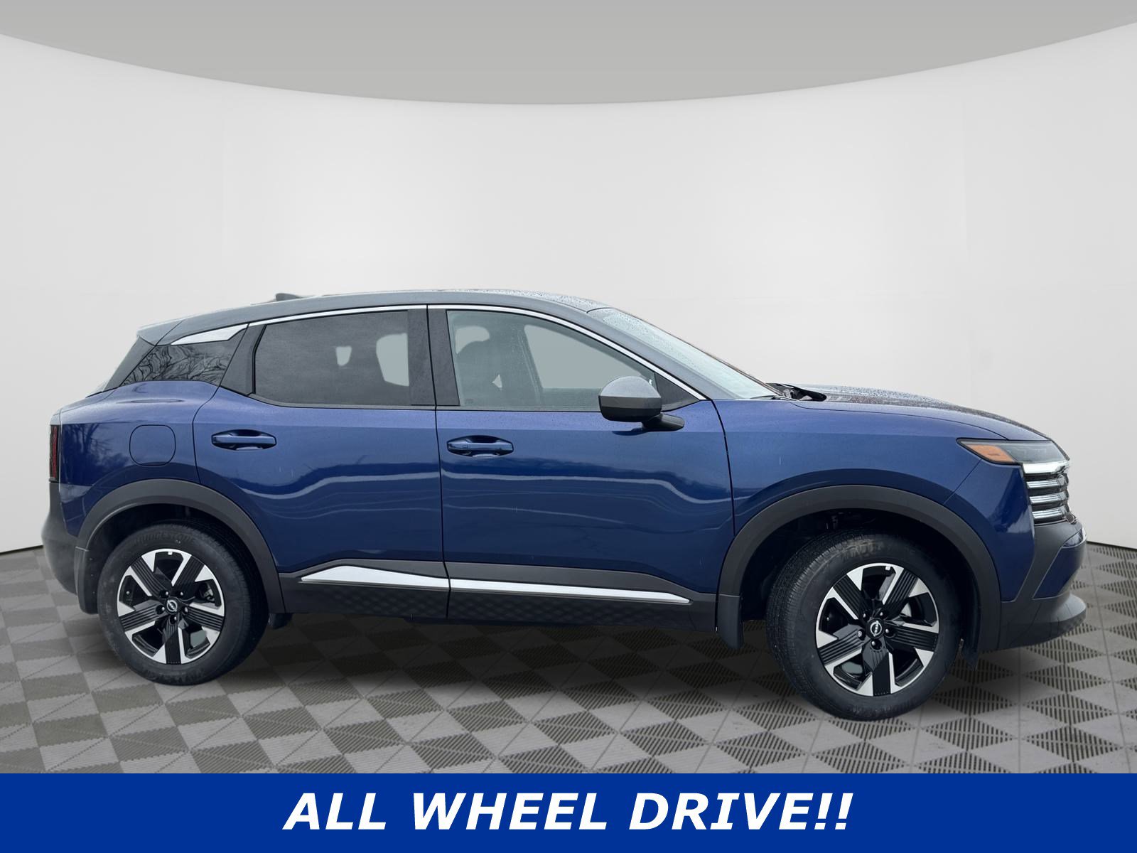 Used 2025 Nissan Kicks SV video 2