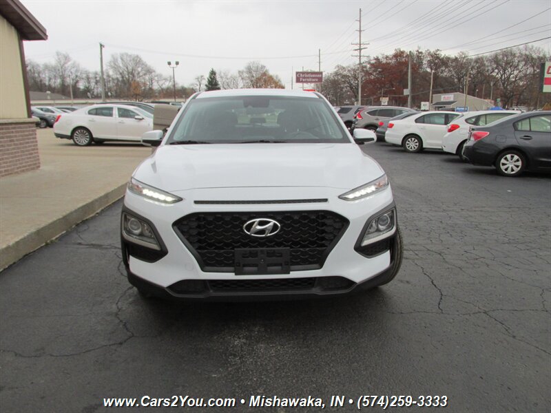 Used 2020 Hyundai Kona SE FWD image 2