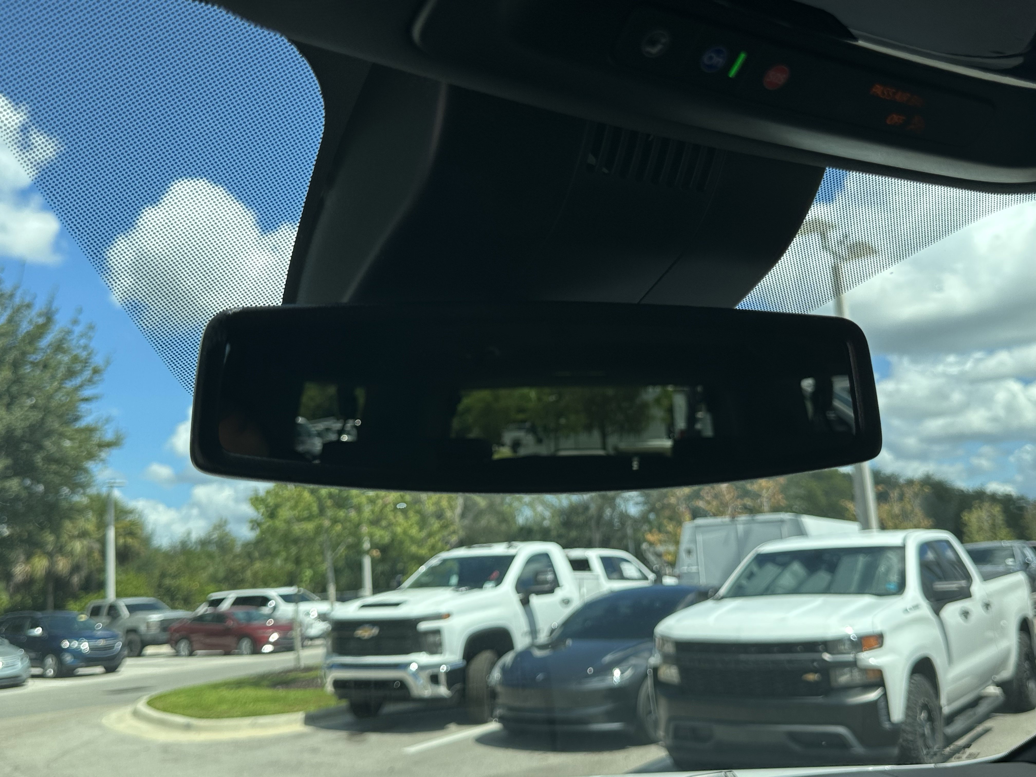 New 2026 Chevrolet Suburban LT w/ Comfort Package image 29