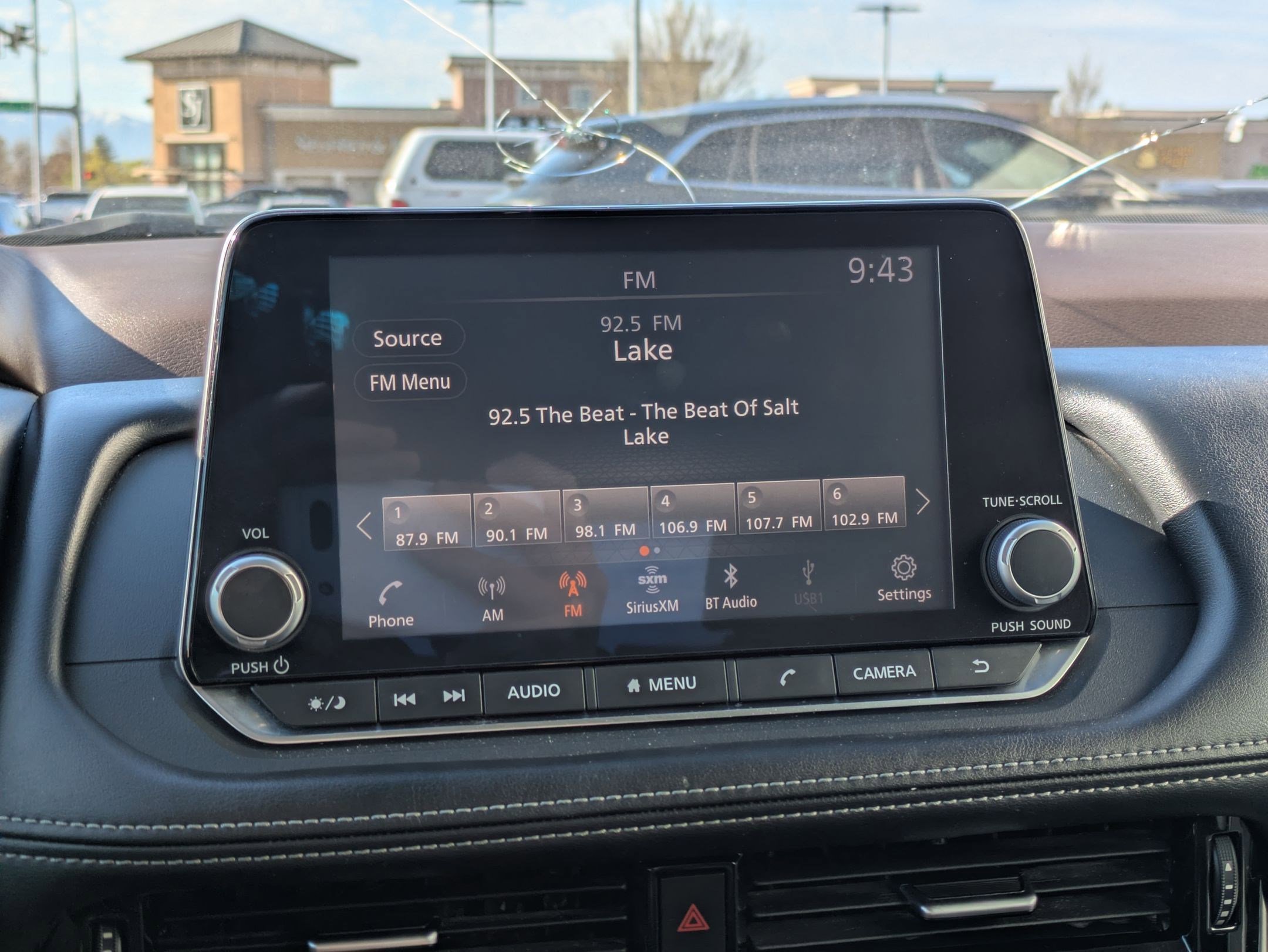 Used 2022 Nissan Rogue SV image 24