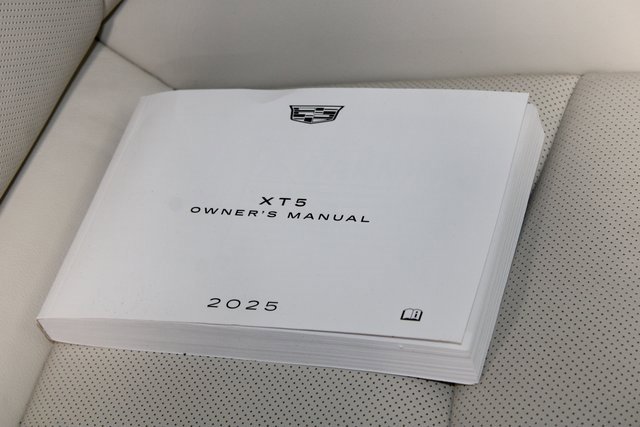Certified 2025 Cadillac XT5 Sportv w/ Technology Package image 31