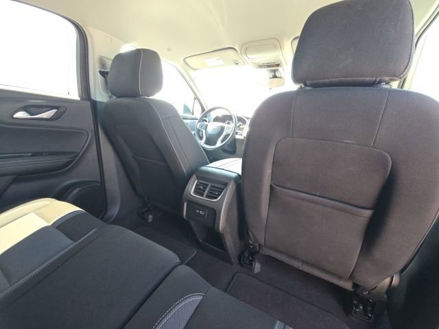 Used 2025 Chevrolet Blazer LT FWD image 15