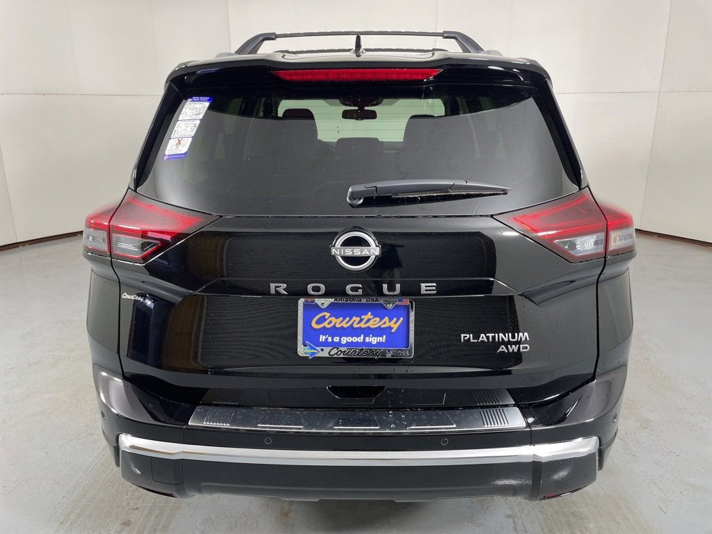 New 2026 Nissan Rogue Platinum image 7