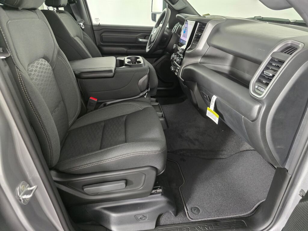 New 2025 RAM 1500 Tradesman w/ Night Edition image 26