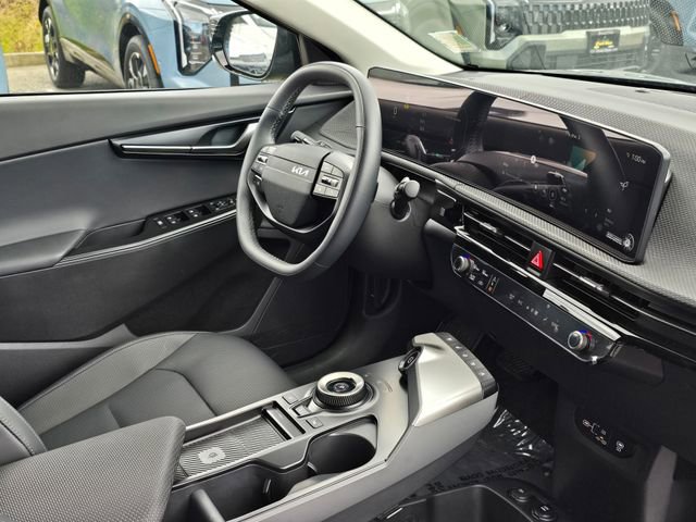 New 2025 Kia EV6 Wind image 10