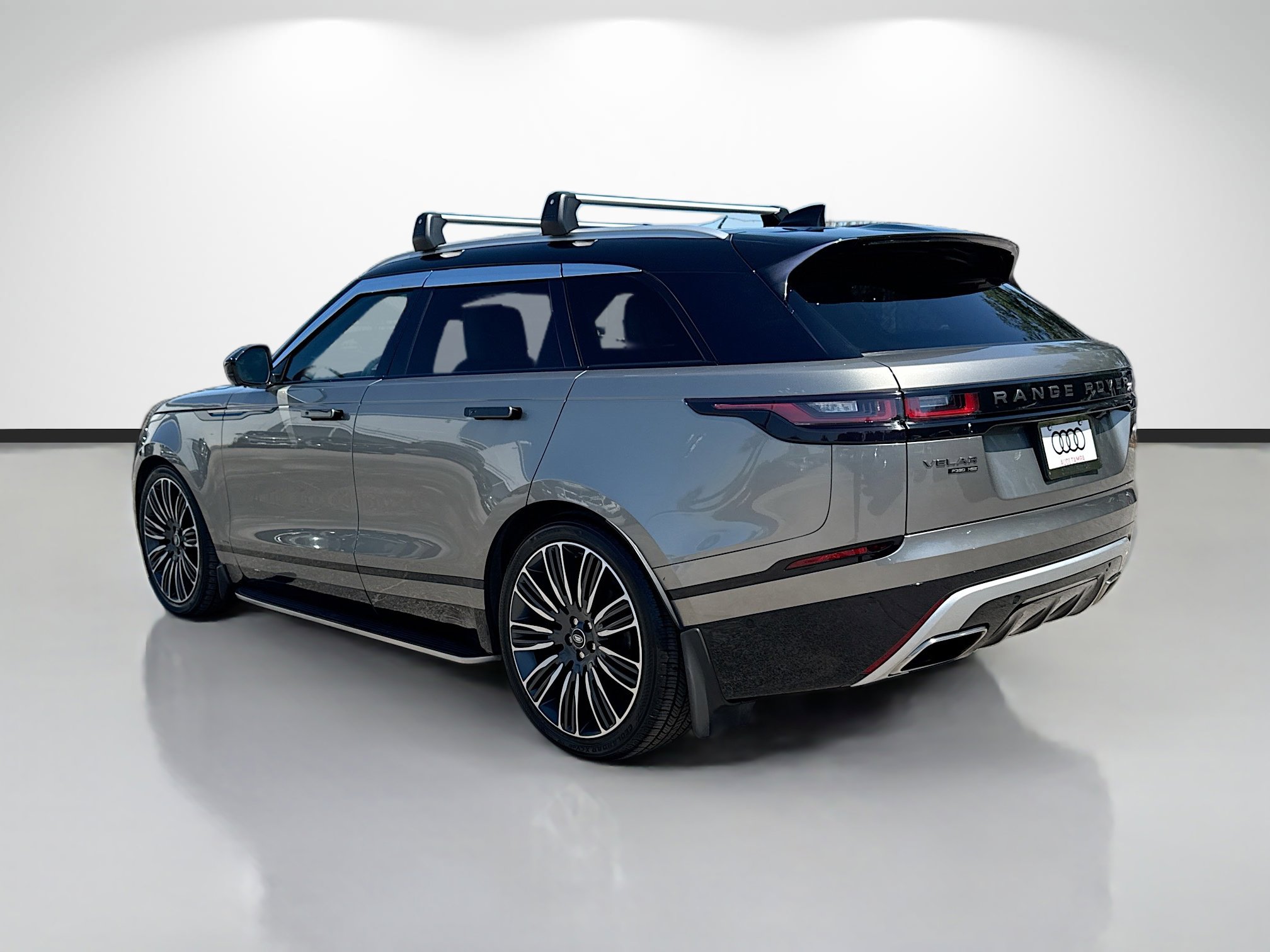 Used 2018 Land Rover Range Rover Velar AWD/4WD image 5