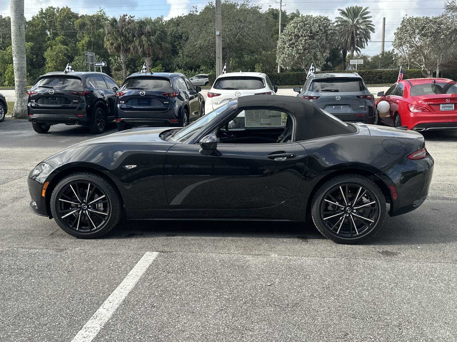 New 2025 MAZDA MX-5 Miata Grand Touring image 9