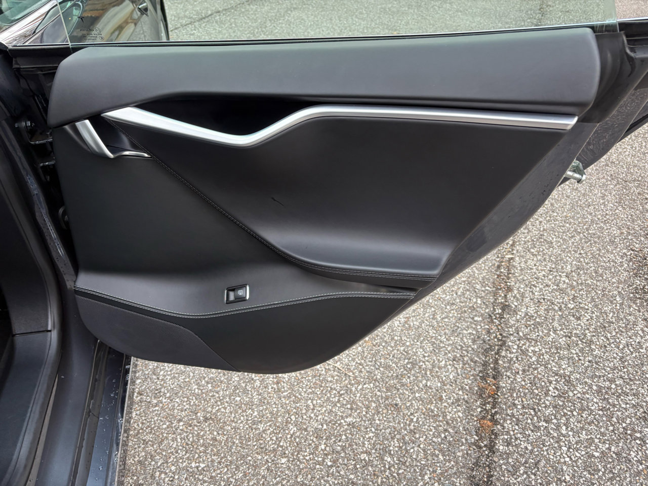 Used 2016 Tesla Model S 75D image 24