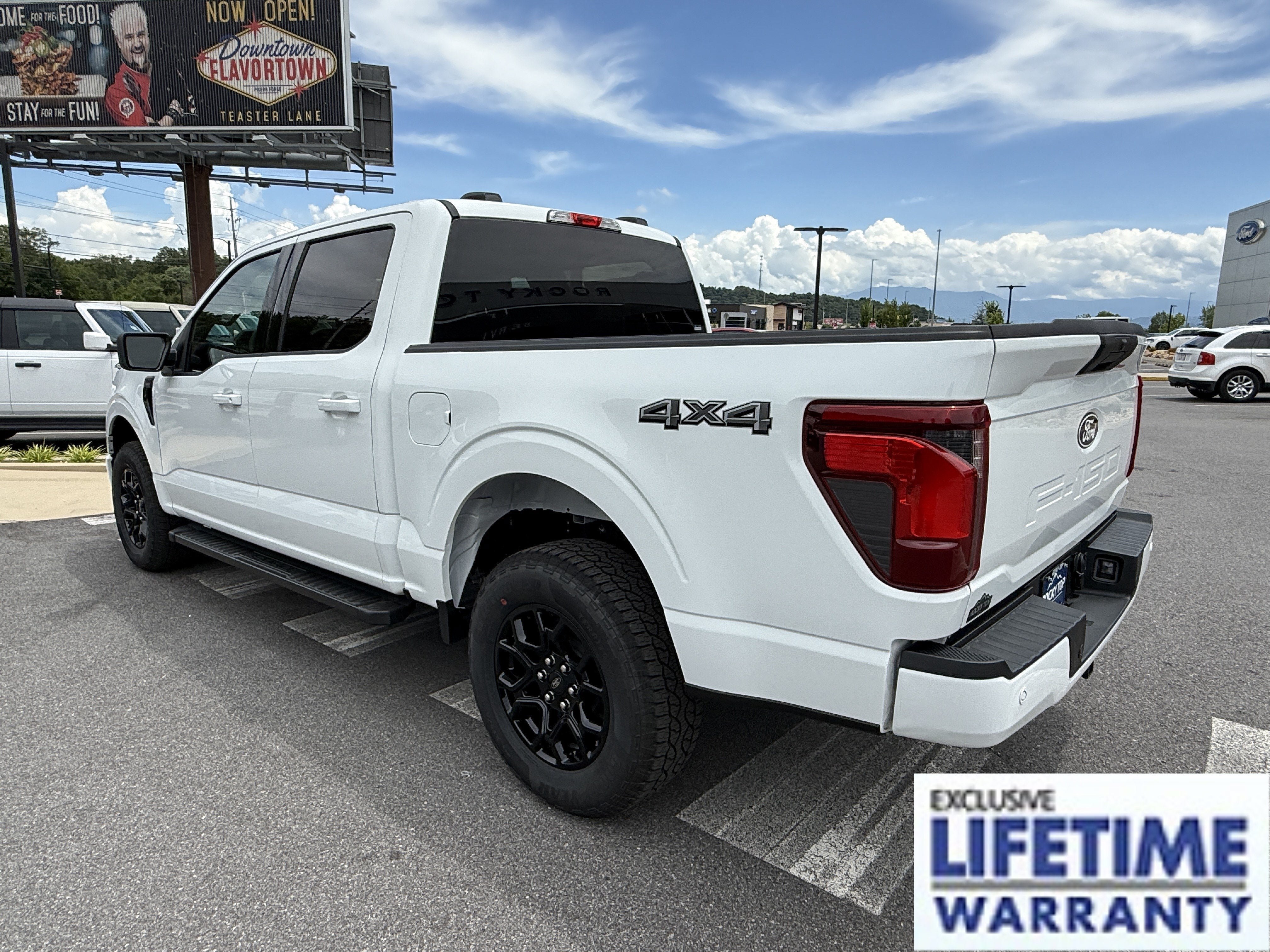 New 2026 Ford F150 XLT w/ XLT Black Appearance Package AWD/4WD image 7