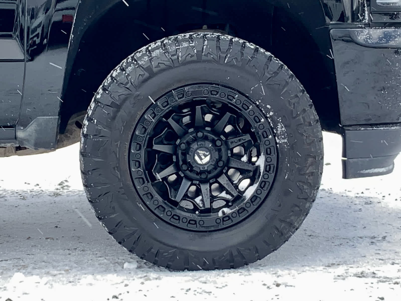 Used 2018 Chevrolet Silverado 1500 High Country image 16