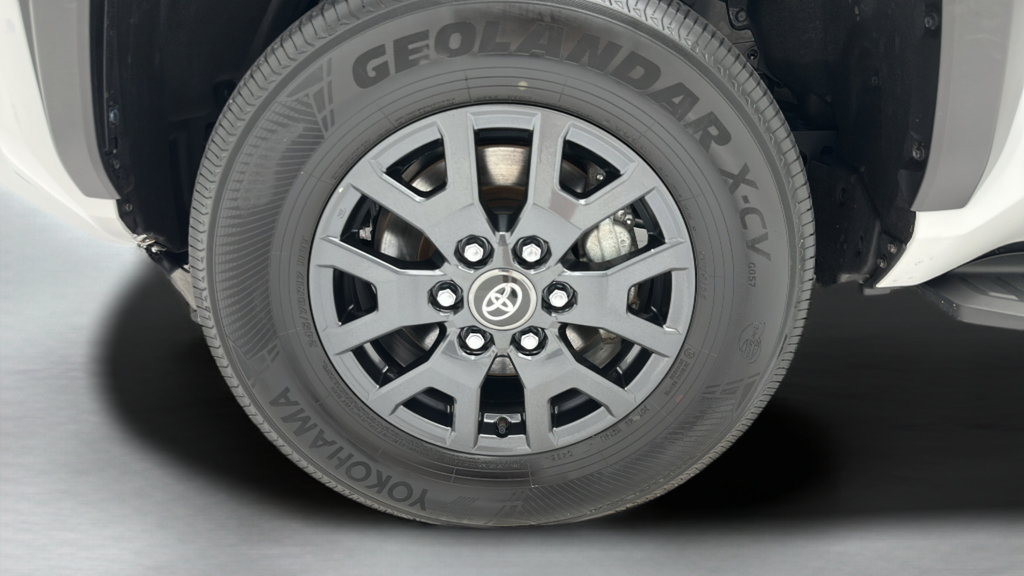 Used 2025 Toyota 4Runner SR5 AWD/4WD image 9