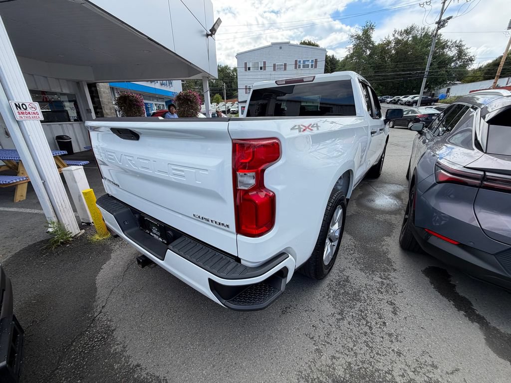 Used 2021 Chevrolet Silverado 1500 Custom AWD/4WD image 5