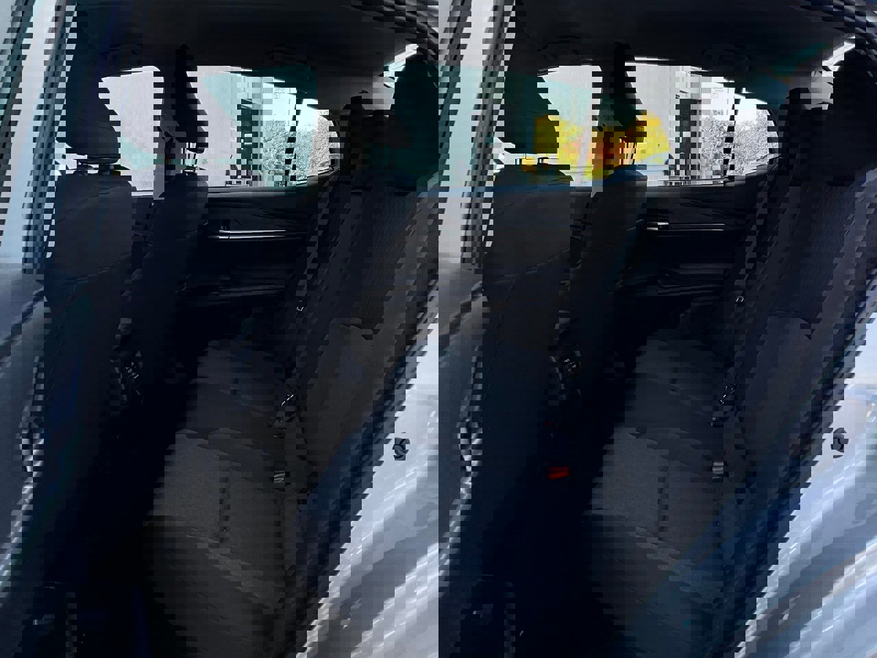 Used 2025 Toyota Camry LE image 11