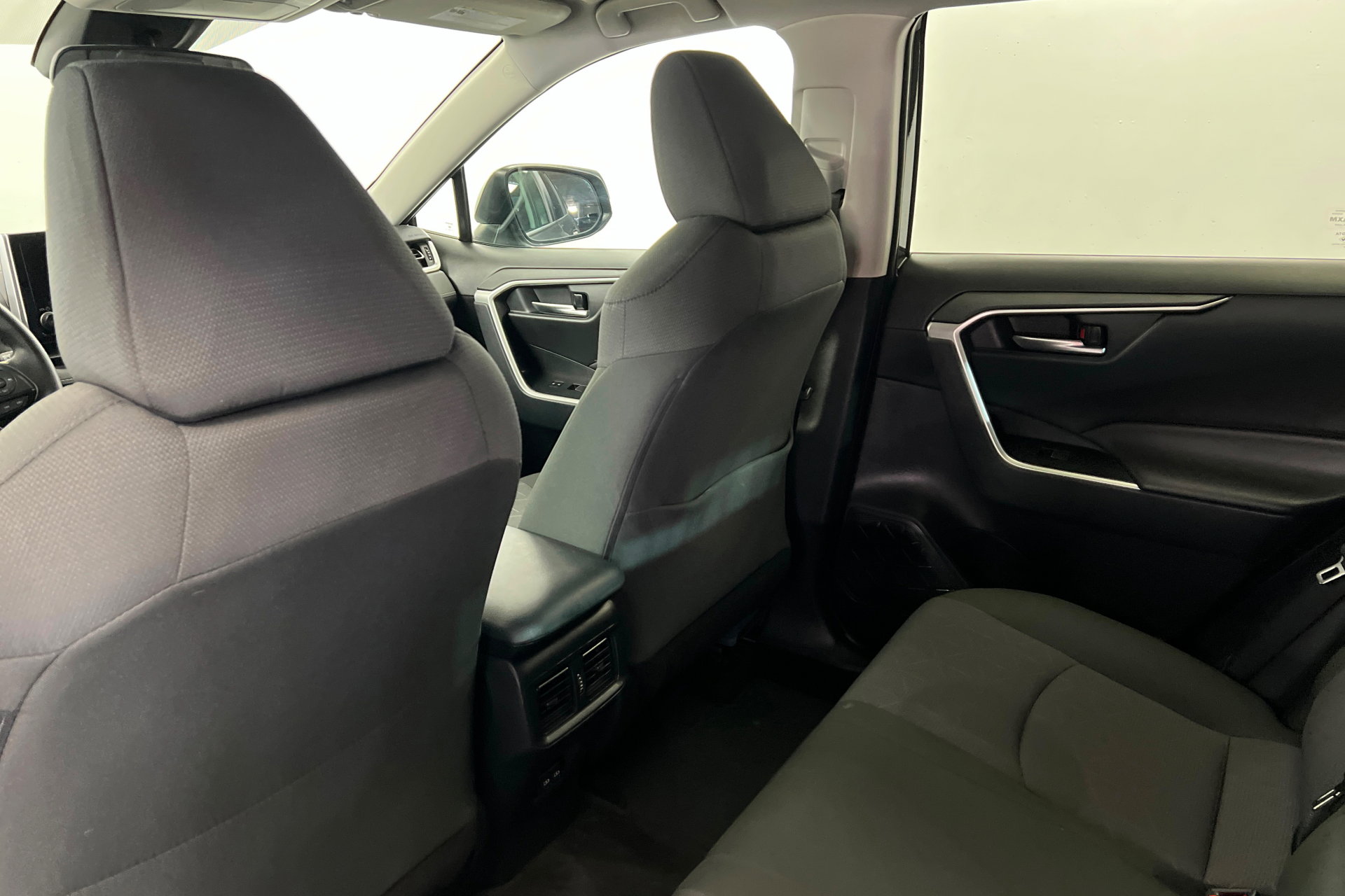 Used 2024 Toyota RAV4 XLE AWD/4WD image 20