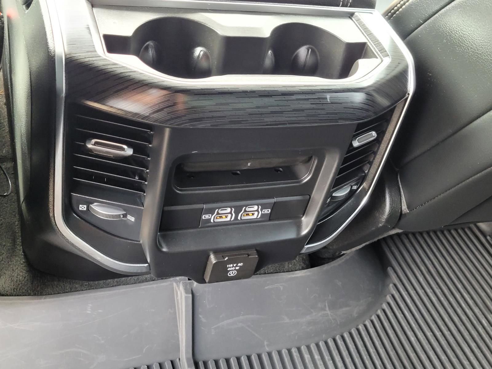 Used 2023 RAM 1500 Laramie AWD/4WD image 18