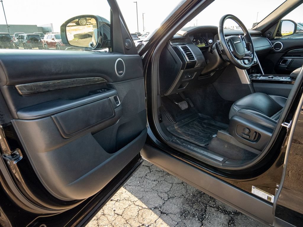 Used 2019 Land Rover Discovery HSE Luxury AWD/4WD image 34