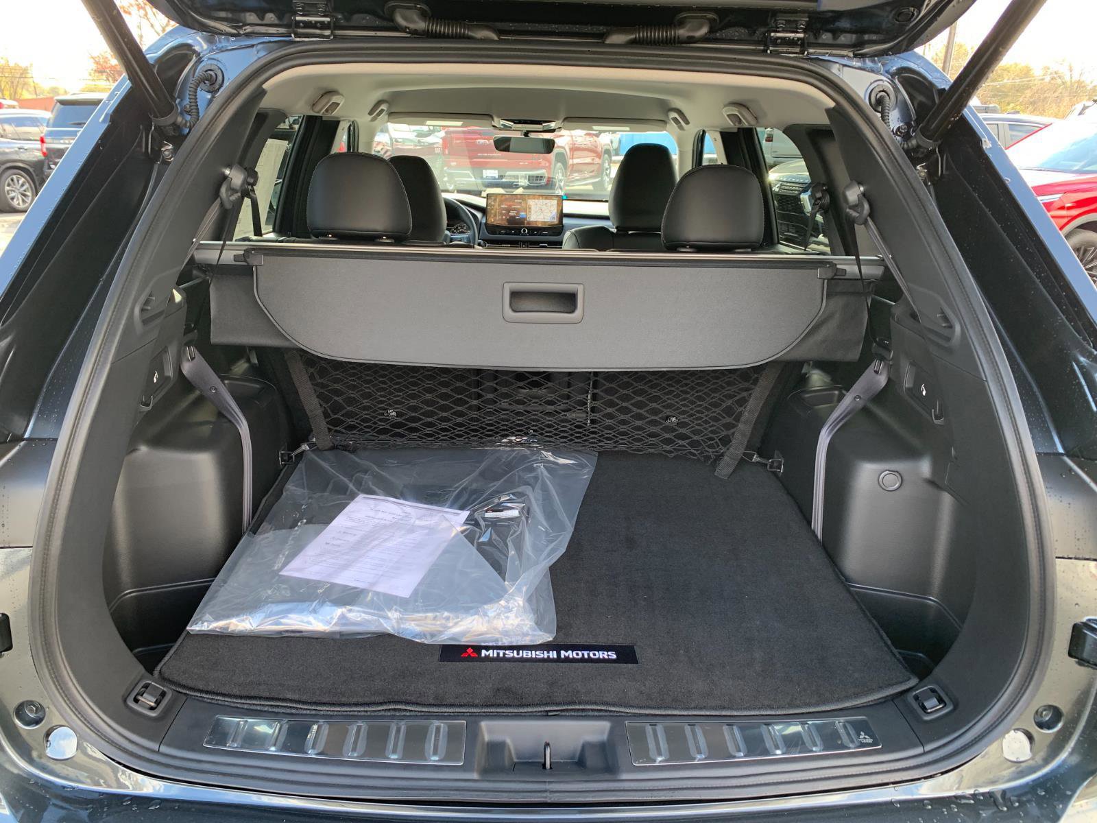 New 2025 Mitsubishi Outlander SE image 20