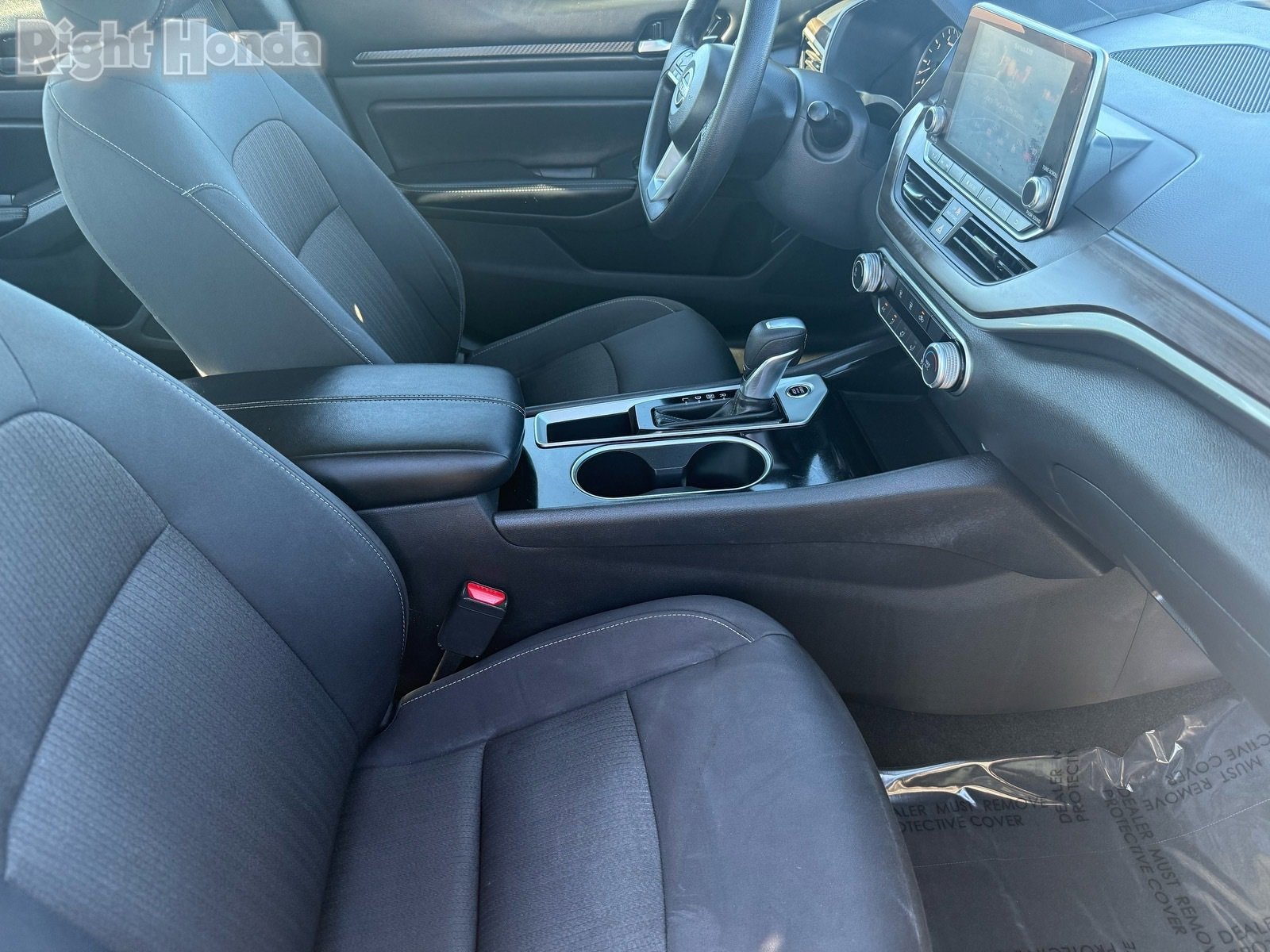 Used 2024 Nissan Altima 2.5 SV image 30