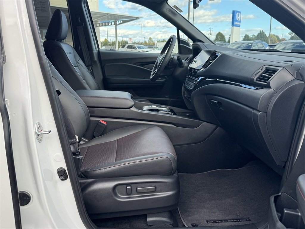 Used 2024 Honda Ridgeline Black Edition image 18