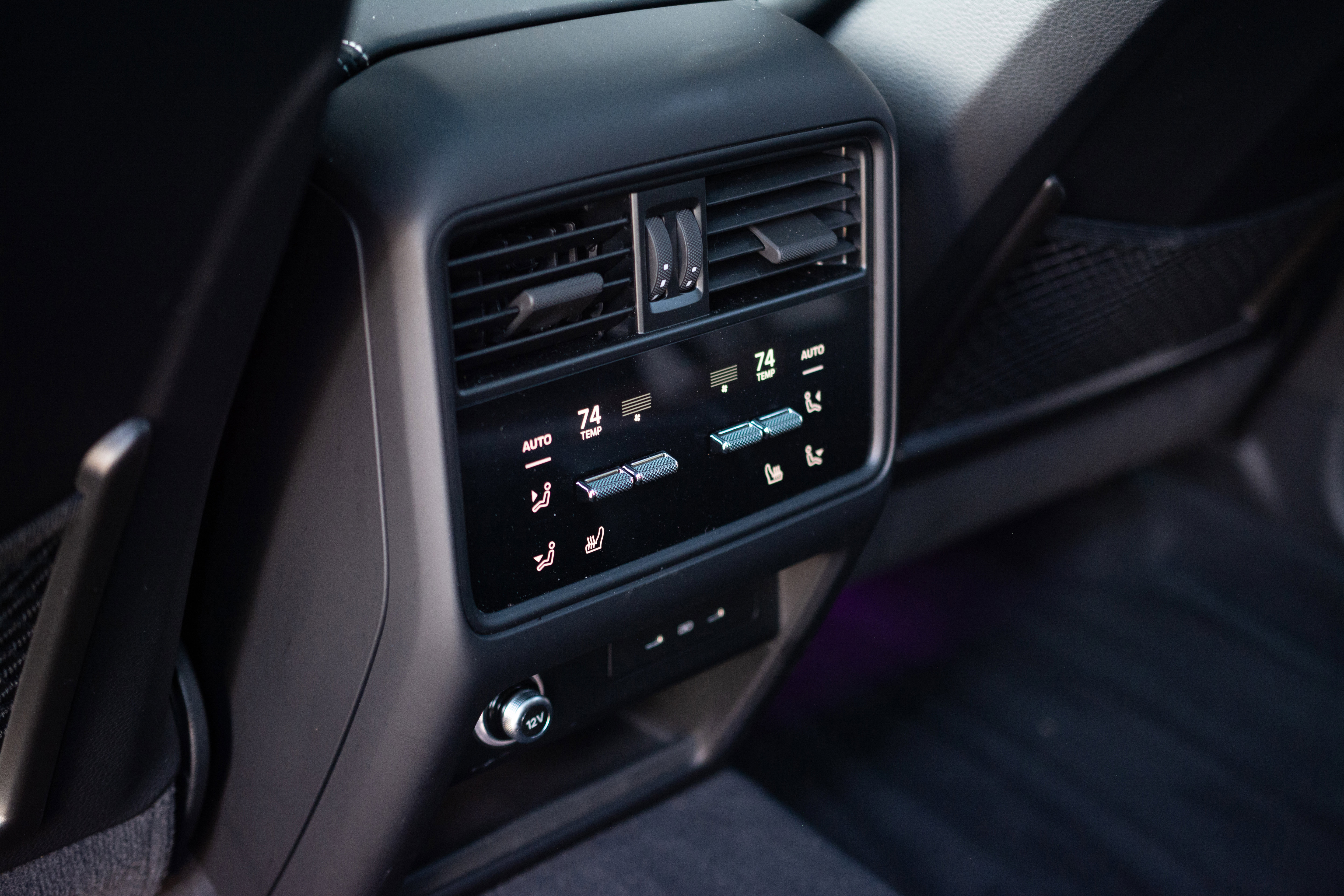 Certified 2025 Porsche Cayenne GTS image 32