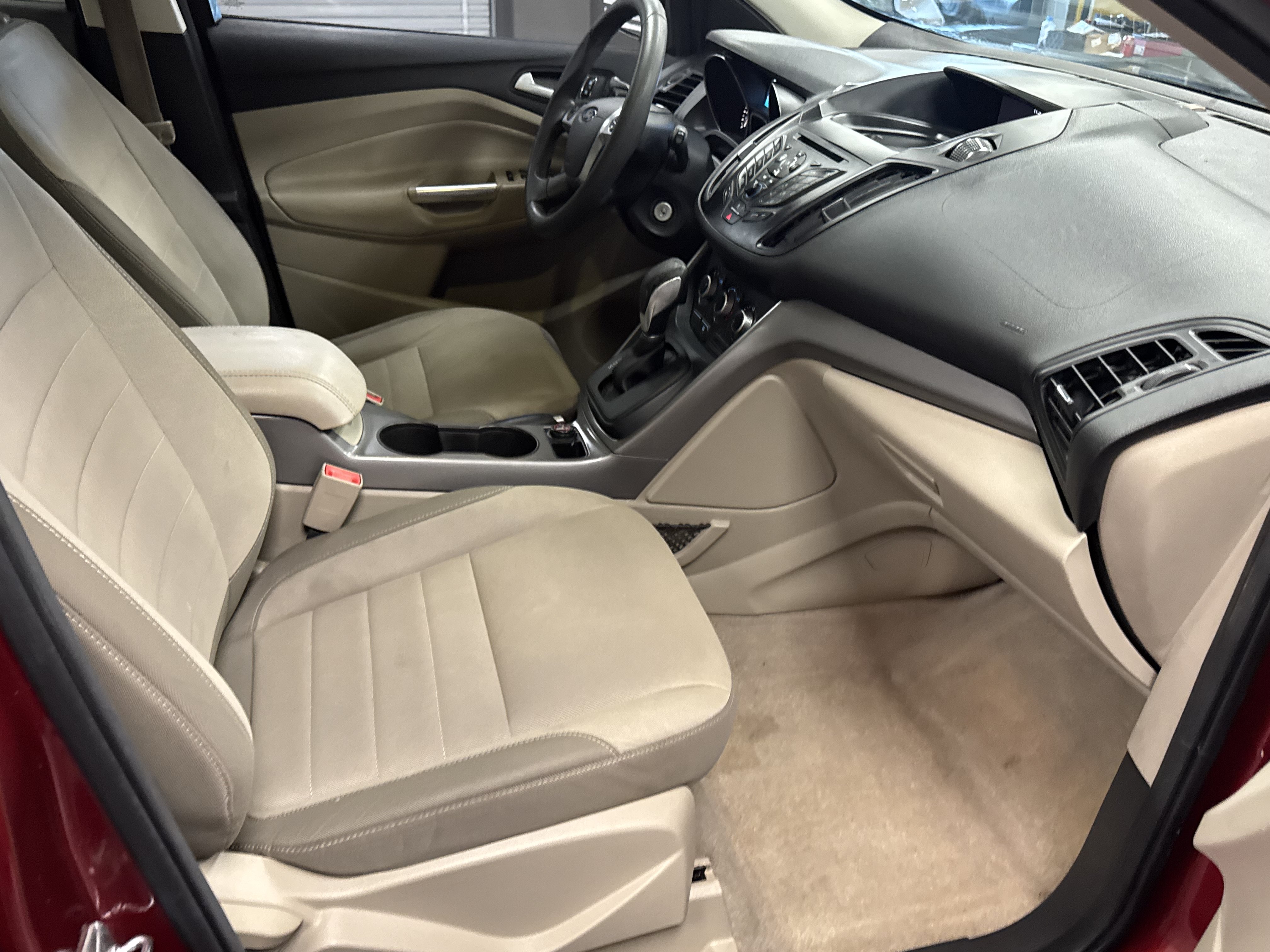 Used 2016 Ford Escape SE FWD image 11