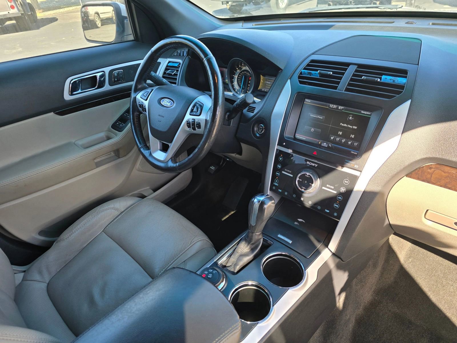 Used 2013 Ford Explorer Limited image 11