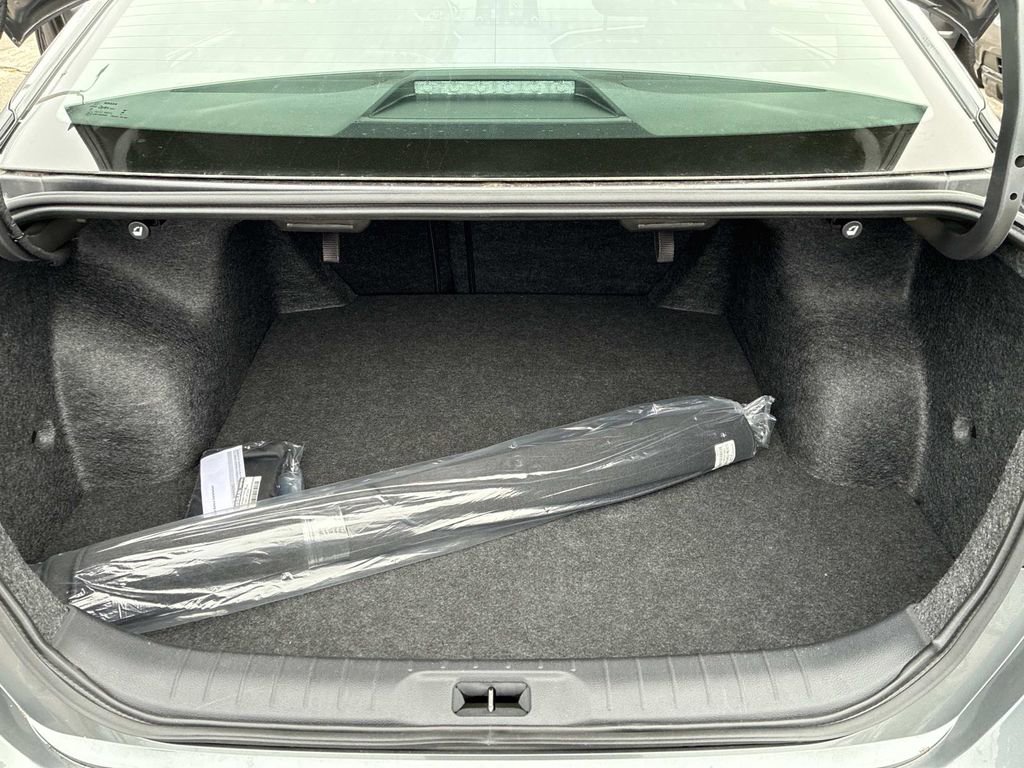 Used 2025 Nissan Altima 2.5 S image 13