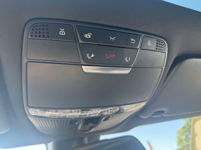 Used 2018 Mercedes-Benz GLC 300 4MATIC image 38