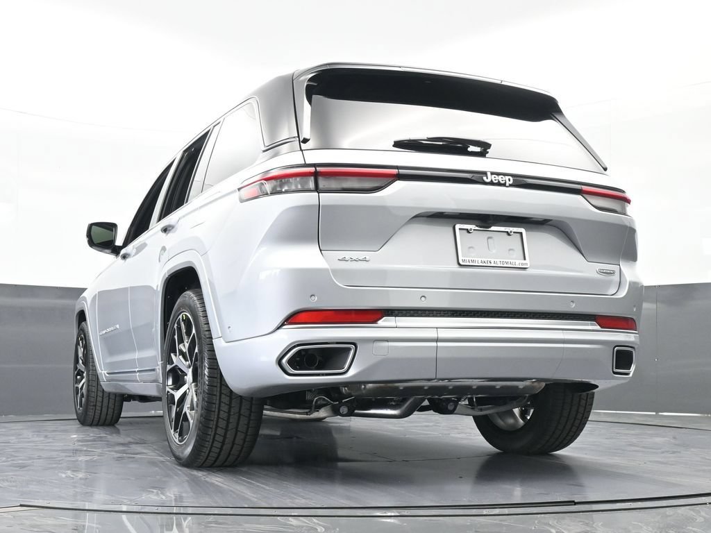 New 2025 Jeep Grand Cherokee Summit AWD/4WD image 74