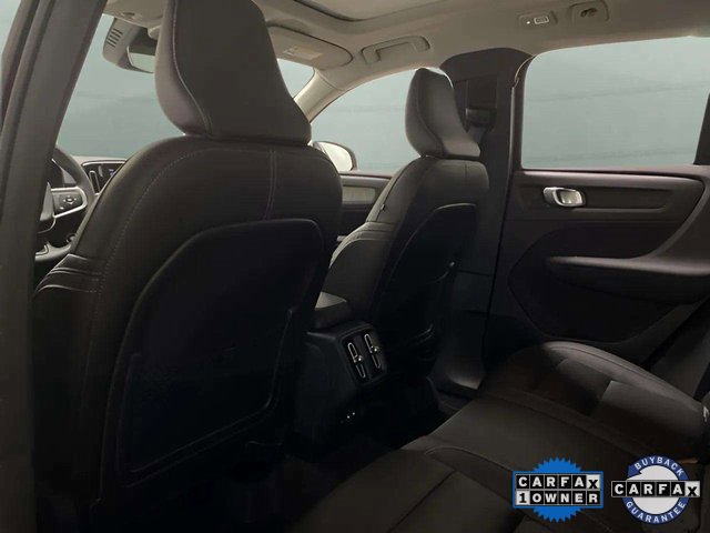 Used 2025 Volvo XC40 B5 Plus image 71