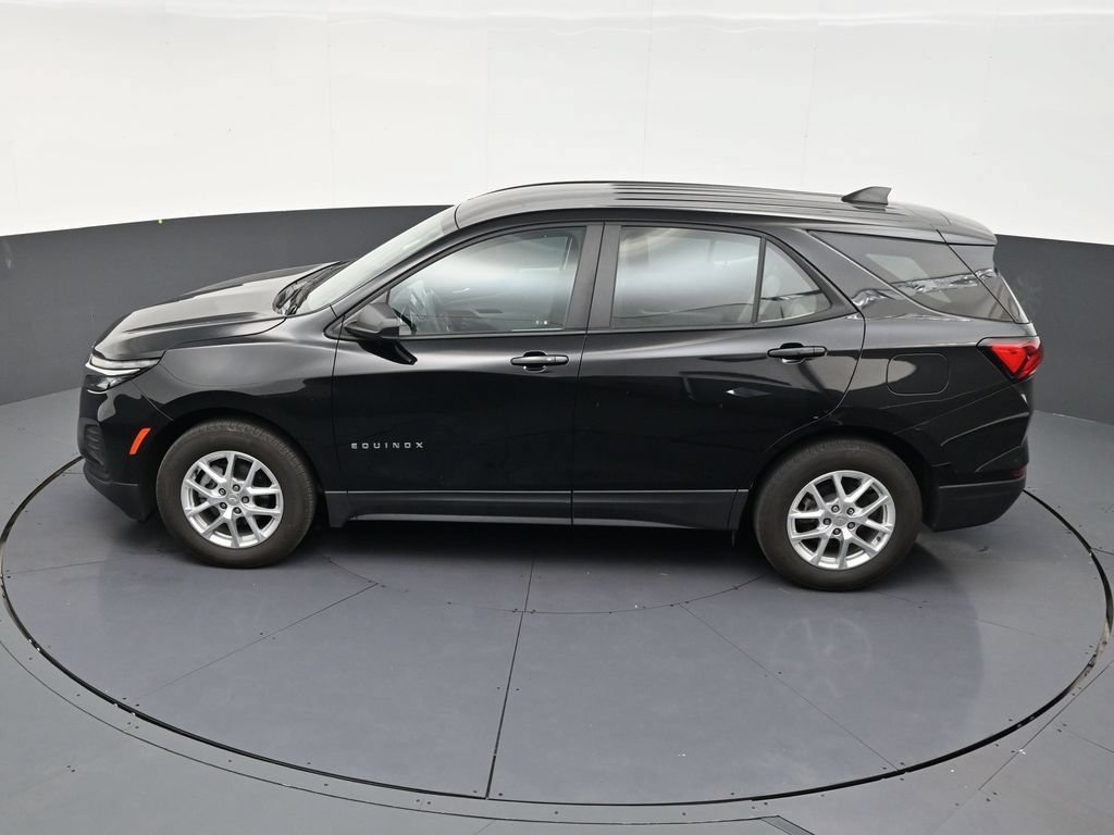 Used 2024 Chevrolet Equinox LS FWD image 13