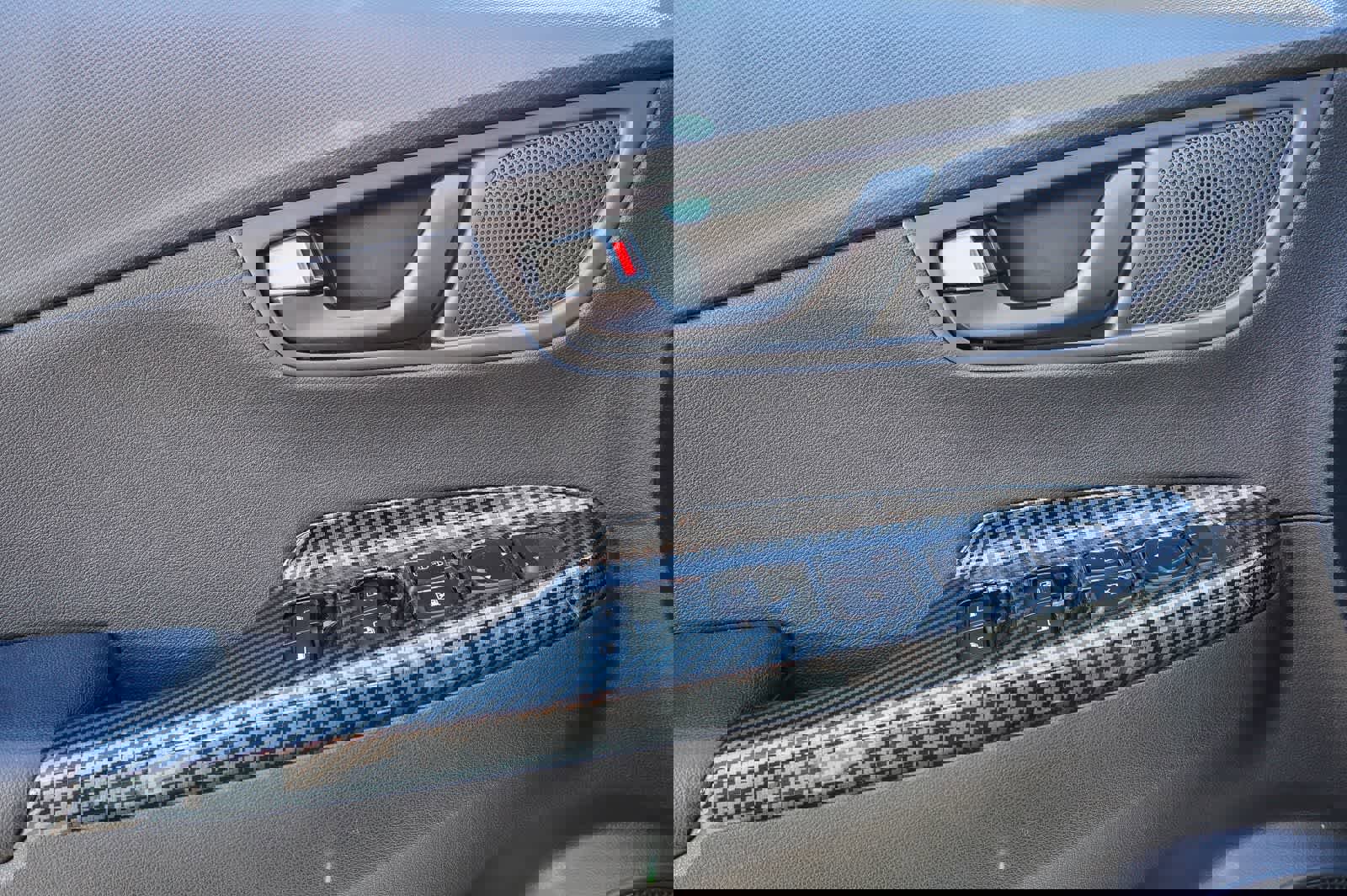 Certified 2023 Hyundai Kona N image 24