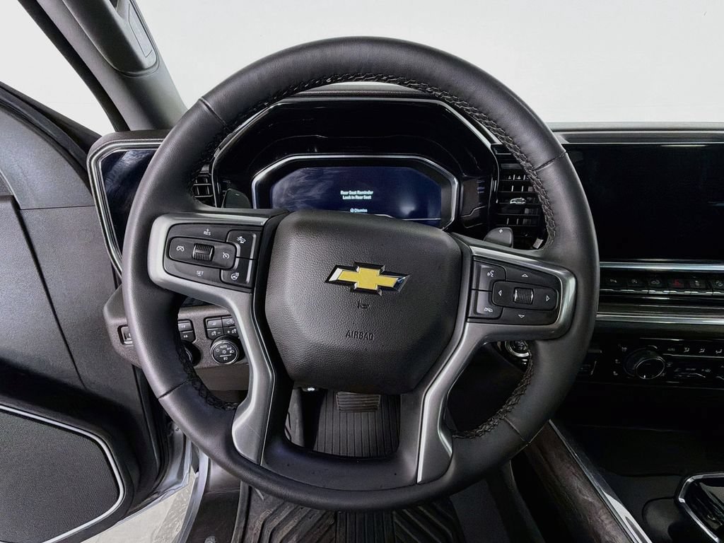 Used 2023 Chevrolet Silverado 1500 LTZ w/ LTZ Convenience Package II AWD/4WD image 13