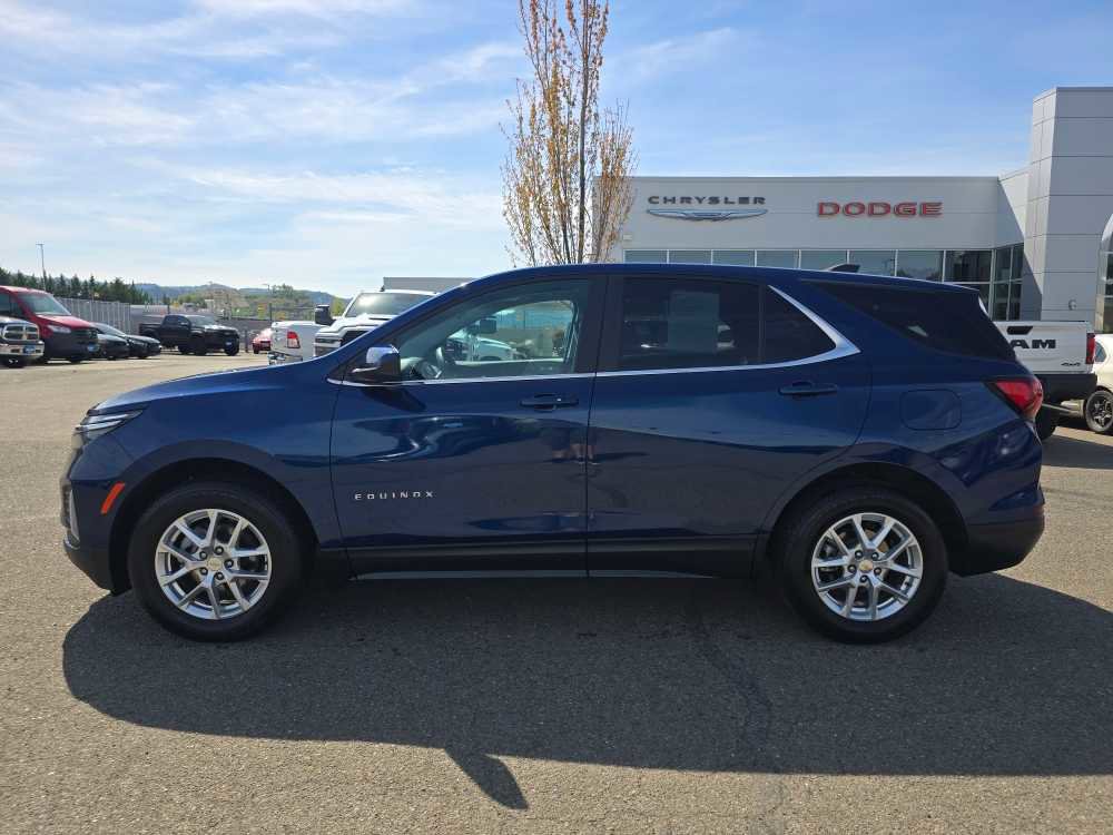 Used 2022 Chevrolet Equinox LT AWD/4WD image 2