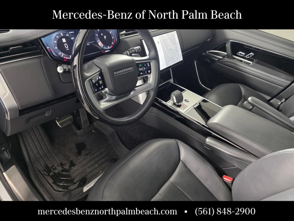 Used 2024 Land Rover Range Rover SE AWD/4WD image 10