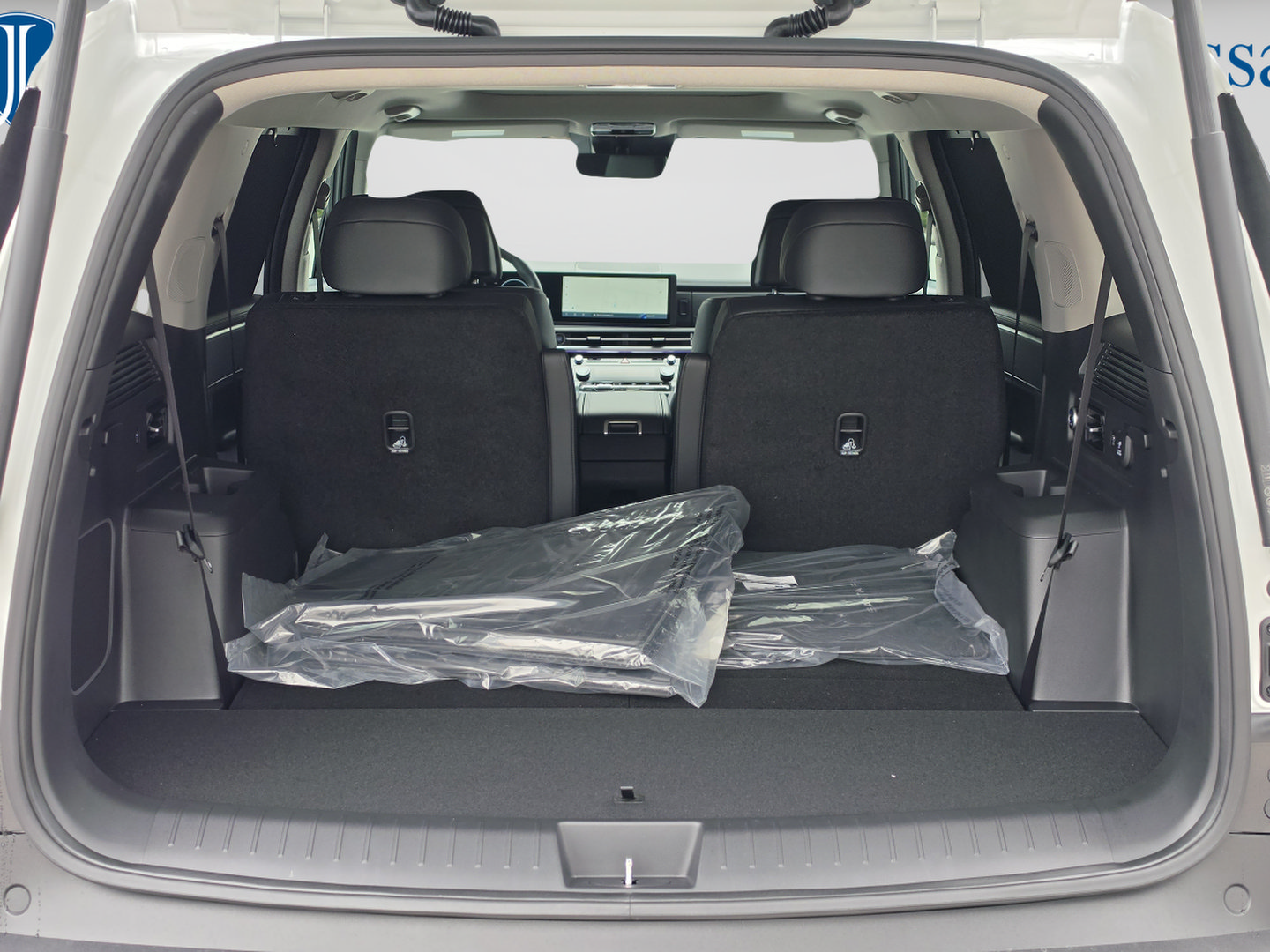 New 2027 Hyundai Santa Fe Limited FWD image 13