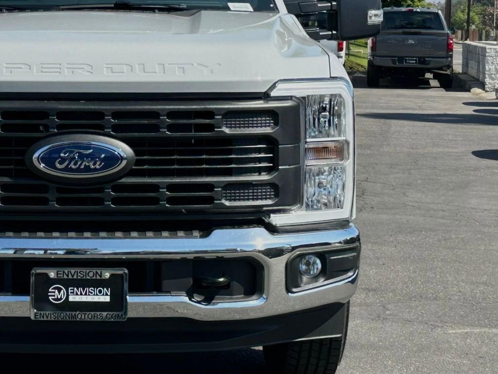 New 2026 Ford F250 XL image 4