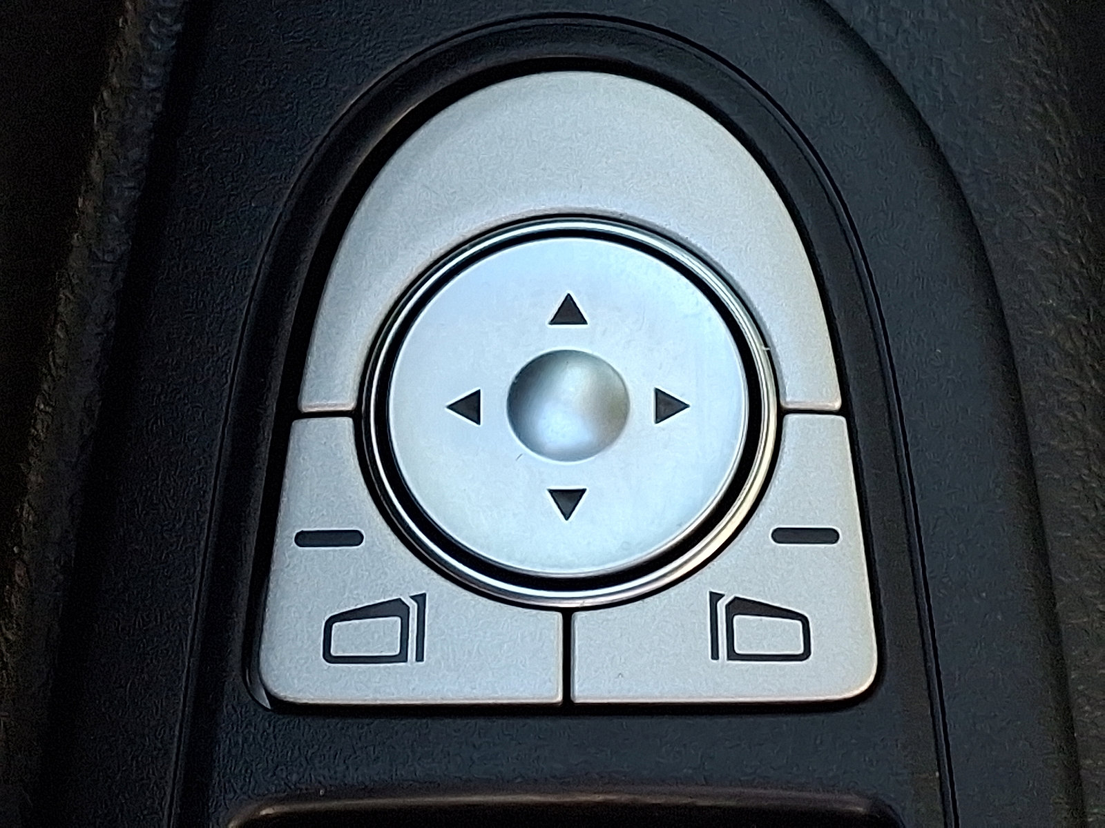 Certified 2021 Mercedes-Benz Metris Passenger image 26