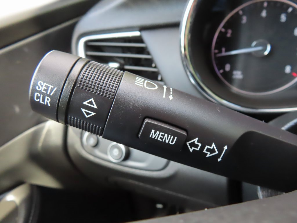 Used 2022 Buick Encore Preferred image 20