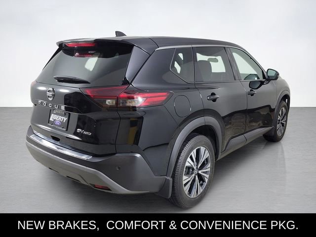 Used 2021 Nissan Rogue SV image 3