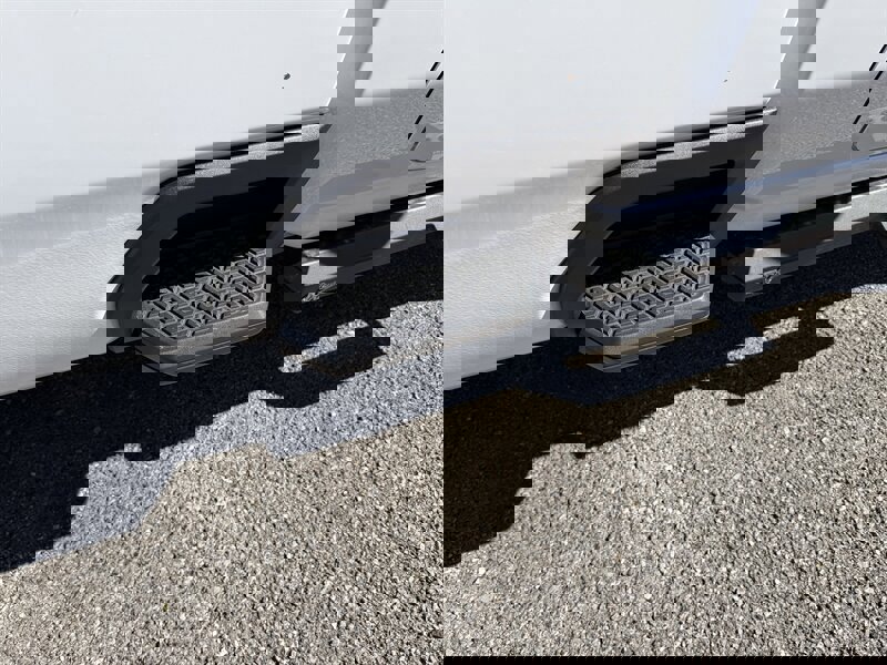 Used 2024 Chevrolet Silverado 2500 LT w/ Convenience Package image 11