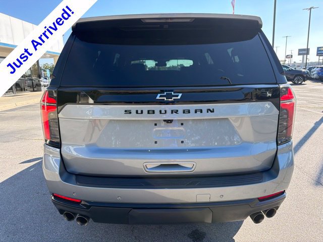 Used 2025 Chevrolet Suburban Z71 AWD/4WD image 4