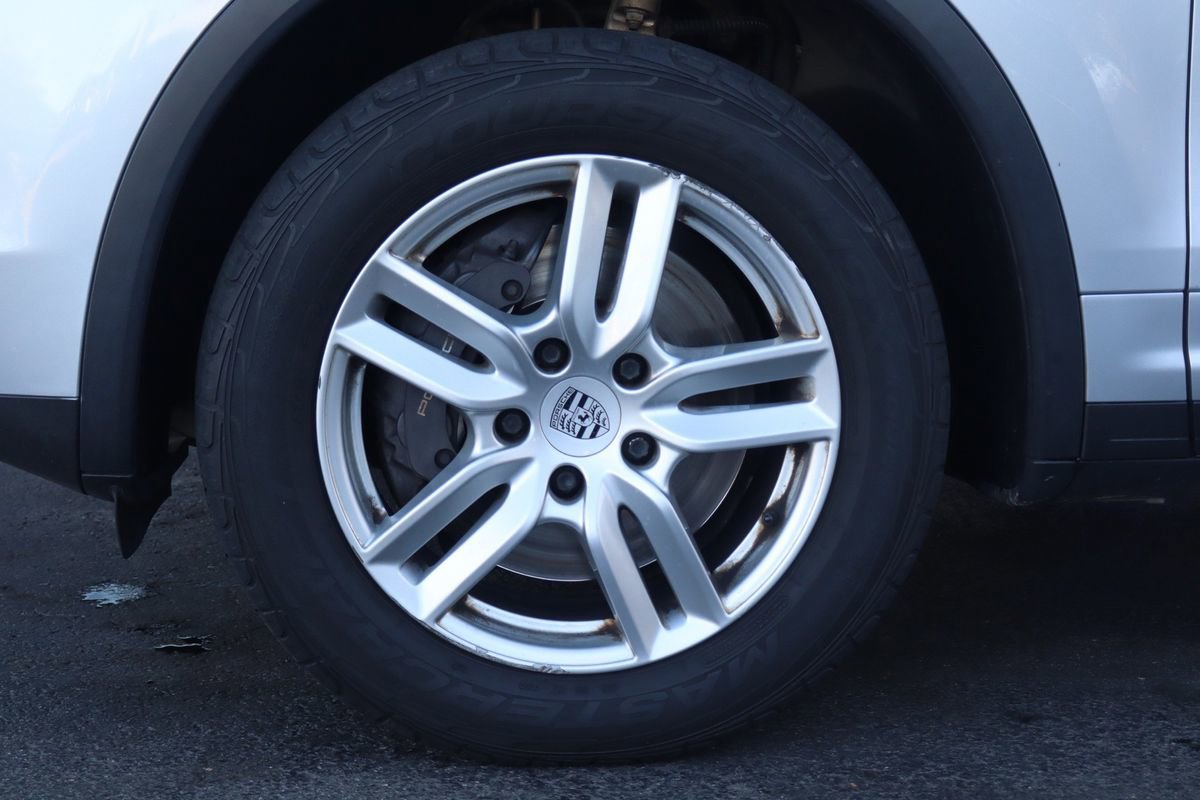 Used 2016 Porsche Cayenne image 29