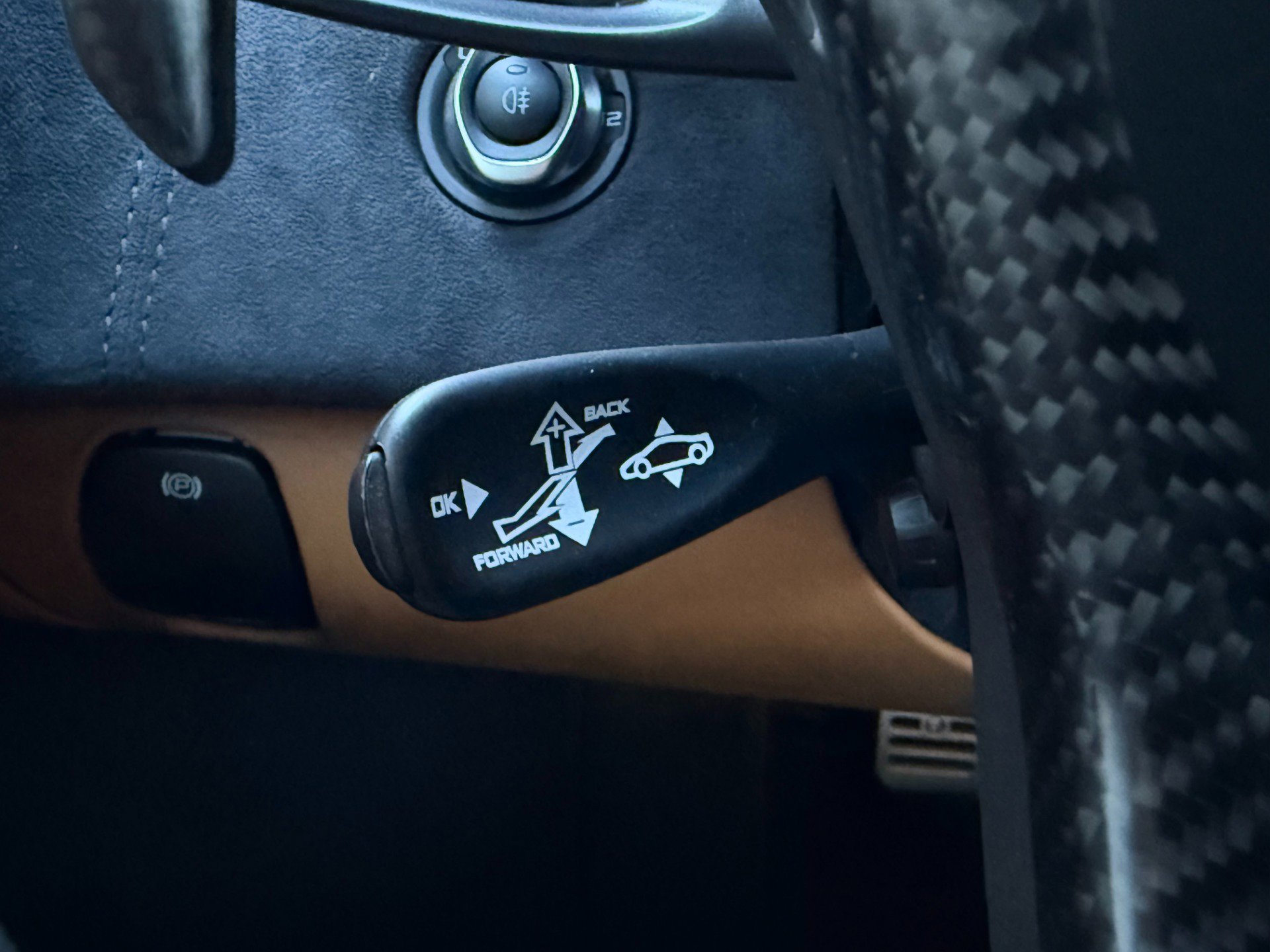 Used 2018 McLaren 570S Spider image 49